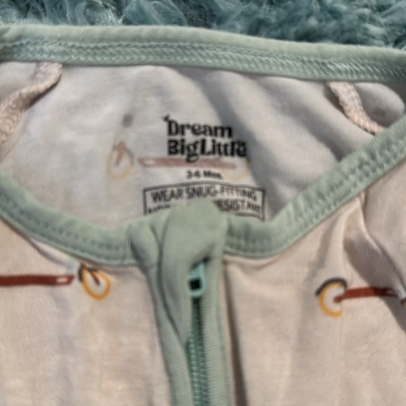 Bamboo Sleeper - Picture 2 of 2